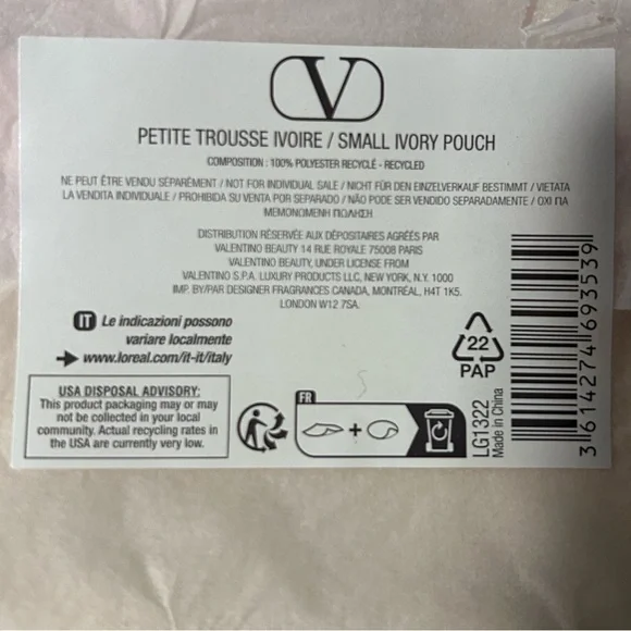 Brand New Authentic Valentino Cream Cosmetic Bag - Picture 3 of 8
